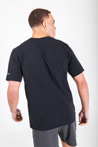 Reflect® Mesh T-Shirt Black — styling detail