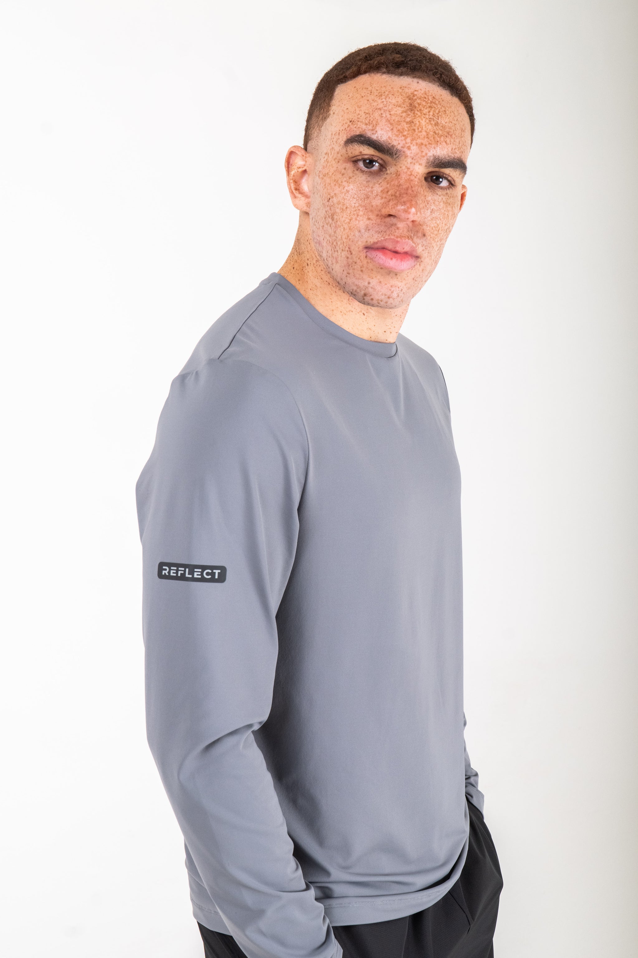 Reflect® Long Sleeve T-Shirt Grey — styling detail